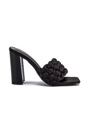 Free People Donna Mule in Black superdown